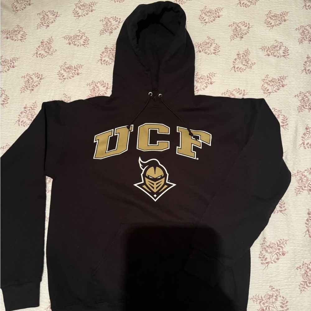 Women’s UCF Black and Gold Hoodie size M but runs small. Fits like a small.